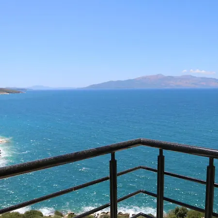 Viola Sea View Penthouse * Sarande
